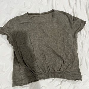 Lululemon crop top